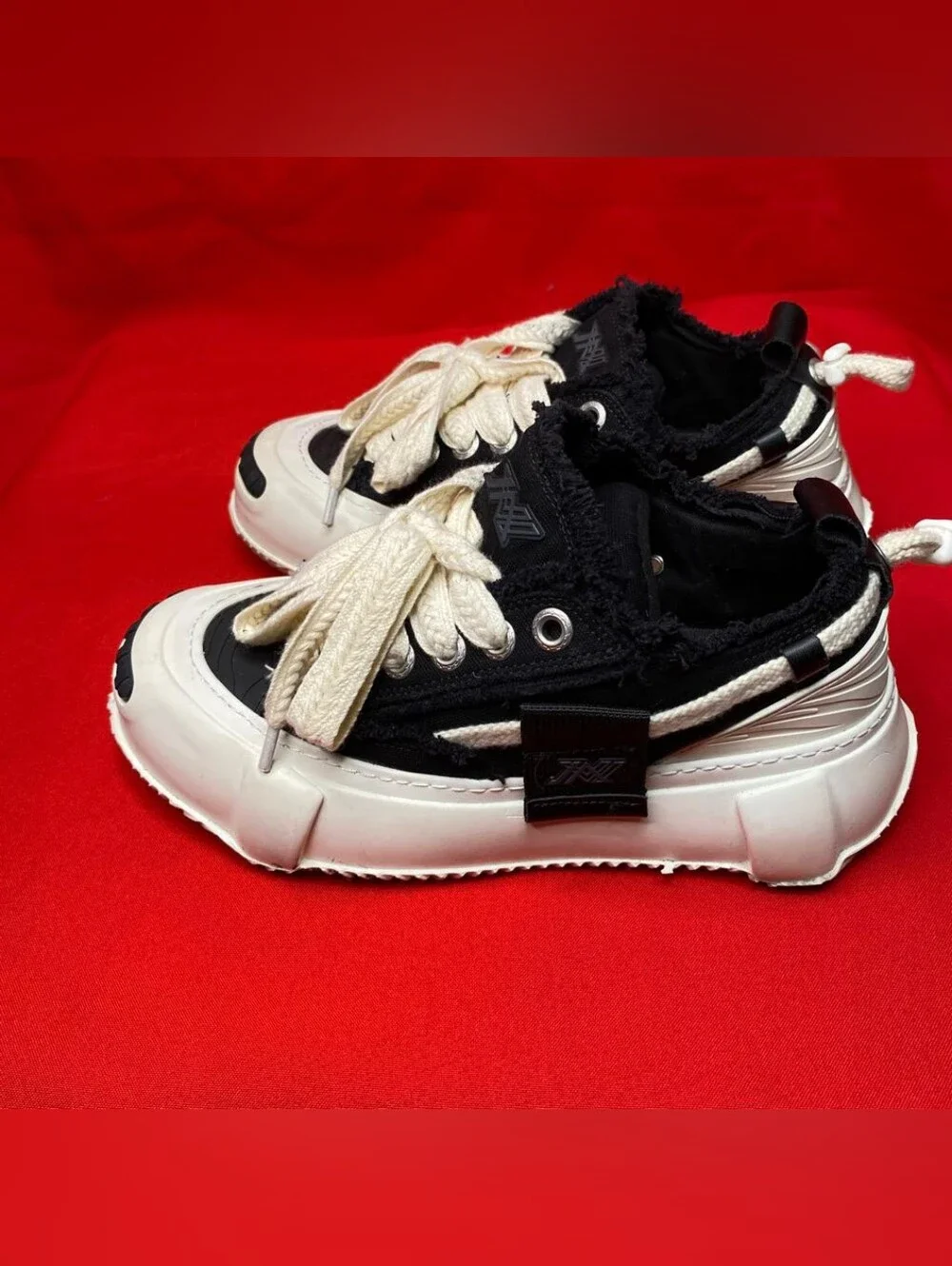 JAVI USA Elevate Black White Chunky Platform Sneakers Mens Size 8 Low Top